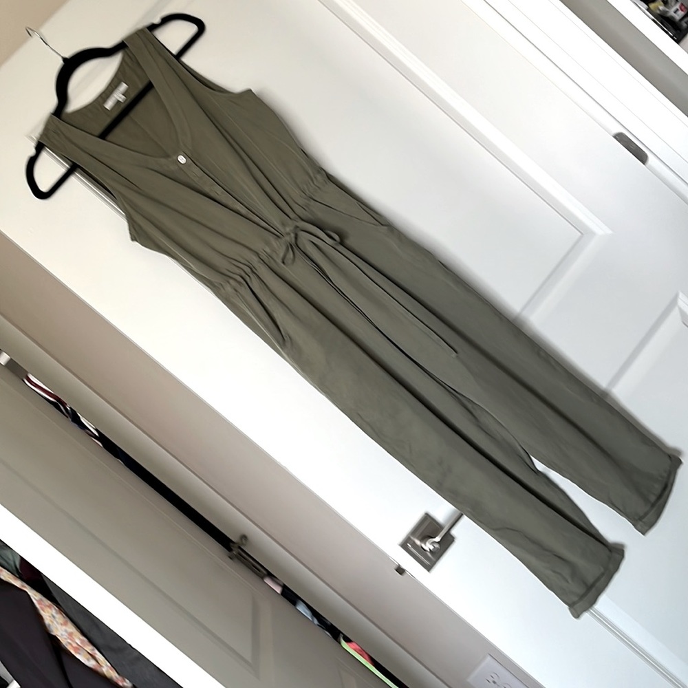Super cute olive jumpsuit